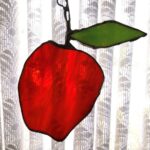 Apple (medium with 1 leaf)